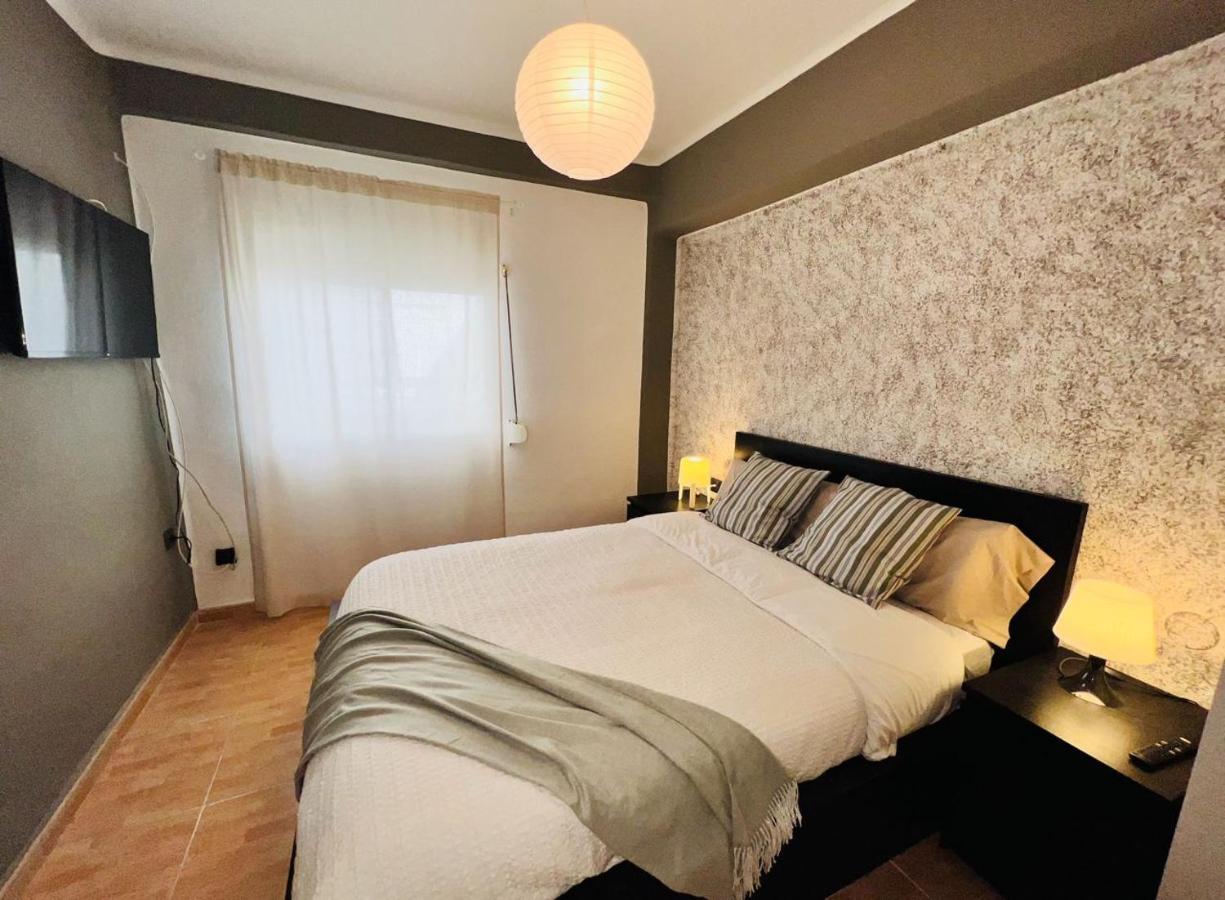 Holidays2Malaga 2 Bedroom Armengual De La Mota Close Shopping Center Dış mekan fotoğraf