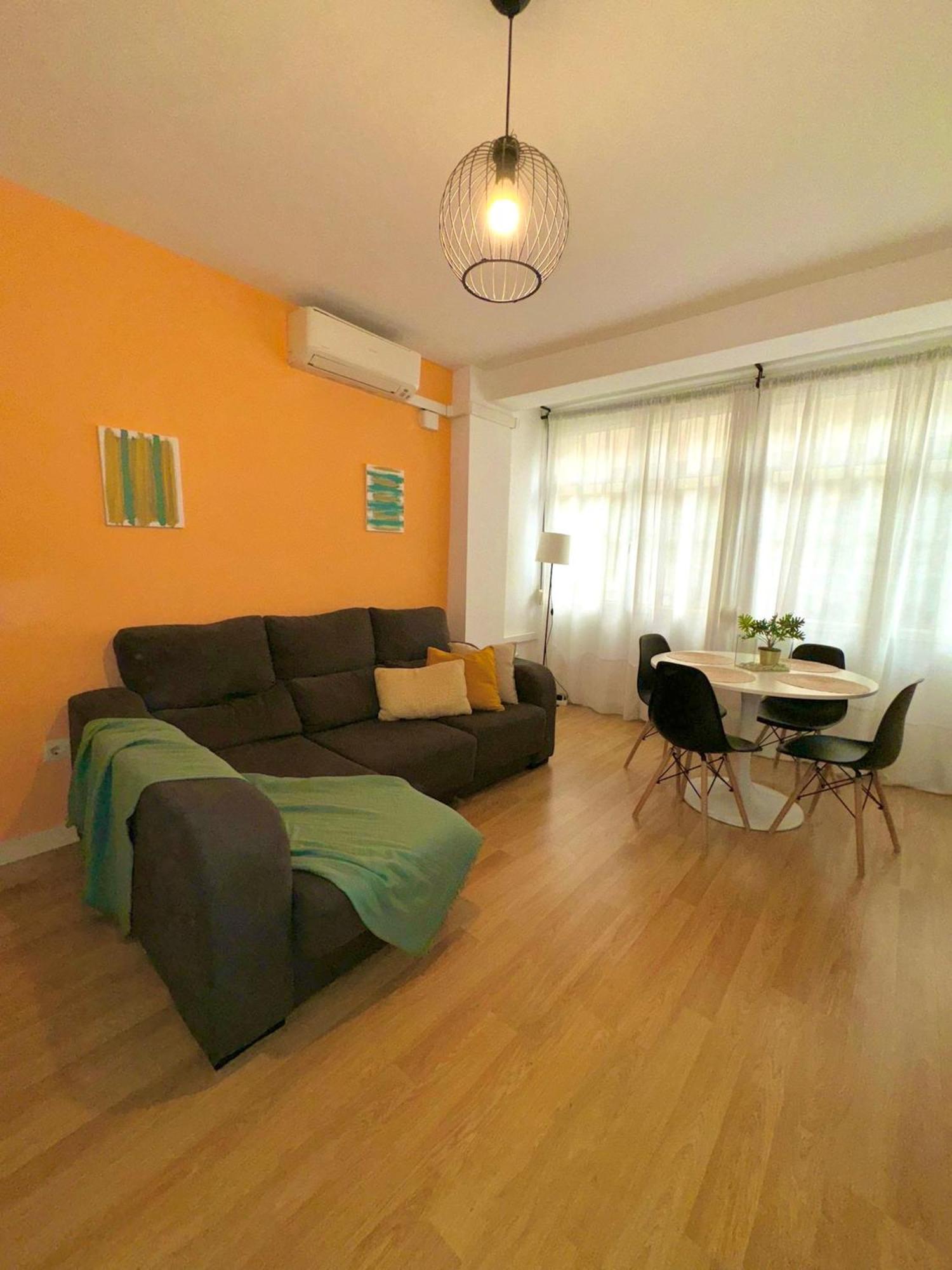 Holidays2Malaga 2 Bedroom Armengual De La Mota Close Shopping Center Dış mekan fotoğraf